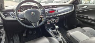 Alfa Romeo Giulietta Nuova II Hatchback 5d 1.6 JTD 16v 105KM 2013 Alfa Romeo Giulietta 1.6 JTDM 16V, zdjęcie 19