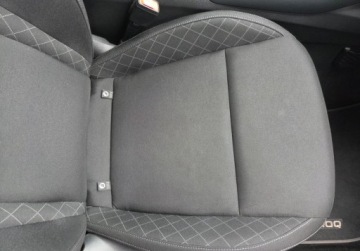 Skoda Karoq Crossover 1.0 TSI 115KM 2018 Skoda Karoq 1.0TSI 115KM 6Bieg LED Grz.Fotele Navi CarPlay PDC Oplaty Gwar, zdjęcie 16