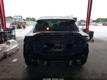 Aston Martin DBX 2021 Aston Martin DBX 2021 4.0l 4.0 Benzyna 542KM, zdjęcie 4