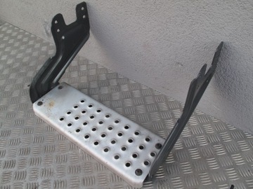 ЭТАП С КРЕПЛЕНИЯМИ ВЪЕЗДА КАБИНЫ SCANIA R S