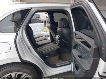 Bentley Bentayga 2022 Bentley Bentayga V8 2022 4.0l 4.0 Benzyna 542KM, zdjęcie 12