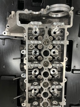 BMW GŁOWICA SILNIKA M57 M57N2 306D3 306D5 X3 X5 X6 E83 E70 E71 E90 E60 E63