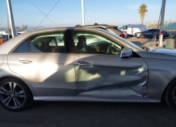 Mercedes Klasa E W212 Limuzyna Facelifting 350 306KM 2014 Mercedes-Benz Klasa E 2014r., E 350, 3.5L, od ubezpieczalni 3.5 Benzyna, zdjęcie 5