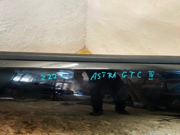 DVEŘE LEVÉ PŘEDNÍ OPEL ASTRA J GTC Z22C