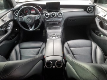 Mercedes GLC C253 2019 Mercedes-Benz GLC 2019 MERCEDES-BENZ GLC COUPE 300 4MATIC 2.0 Benzyna 241KM, zdjęcie 7