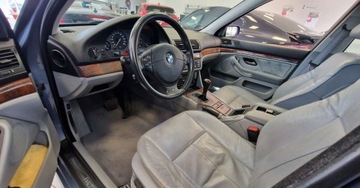 BMW Seria 5 E39 2000 BMW Seria 5 530i 231KM LPG Bardzo ladny egzemplarz 3.0 BenzynaLPG 231KM, zdjęcie 23