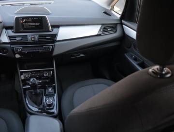BMW Seria 2 F22-F23-F45-F46 Gran Tourer 218i 136KM 2016 BMW 2 Active Tourer 218i Active Tourer, zdjęcie 7