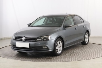Volkswagen Jetta VI Sedan Facelifting 1.4 TSI 125KM 2016 VW Jetta 1.4 TSI, Salon Polska, 1. Właściciel, zdjęcie 1