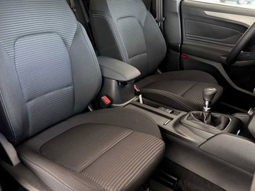 Ford Focus IV Kombi Facelifting 1.0 EcoBoost 125KM 2024 Od ręki - Titanium 1.0 EcoBoost 125KM / Pakiet Winter, Driver Assistance, zdjęcie 2