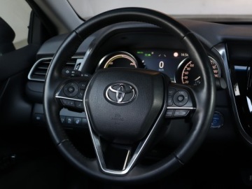 Toyota Camry IX Sedan 2.5 Hybrid Dynamic Force 218KM 2021 Toyota Camry 2.5 Hybrid, Salon Polska, zdjęcie 20