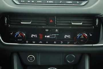 Nissan Qashqai II Crossover Facelifting 1.3 DIG-T 140KM 2021 Nissan Qashqai 1.3 DIG-T, Salon Polska, zdjęcie 10