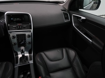 Volvo XC60 I SUV Facelifting 2.0 D3 DRIVE-E 150KM 2016 Volvo XC60 D3, Salon Polska, Serwis ASO, Automat, zdjęcie 7