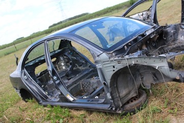 BOK PRÁH SLOUPEK LEVÝ AVENSIS T25 SEDAN BARVA 1G3