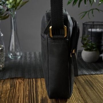 ВИНТАЖНАЯ ЖЕНСКАЯ СУМКА, ЧЕРНАЯ, СТАРАЯ