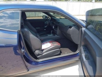 Dodge Challenger III 2013 Dodge Challenger 2013 Dodge Challenger 2dr Cpe RT Classic 5.7 Benzyna, zdjęcie 10