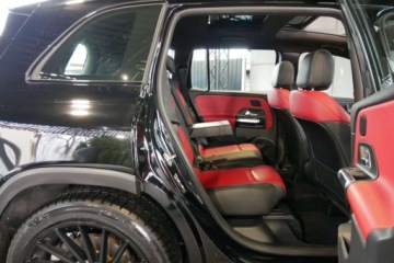 Mercedes GLB SUV AMG 35 2.0 306KM 2022 Mercedes-Benz GLB AMG 2.0 306KM 4MATIC HeadUp Cam360 Panorama Ambiente Bur, zdjęcie 10