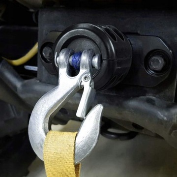 Замок крюка троса лебедки. Резиновая крышка троса.