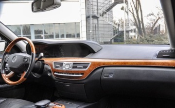 Mercedes Klasa S W221 Limuzyna 5.5 V8 (500) 388KM 2005 Mercedes-Benz Klasa S 5,5V8 (388KM) 5.5 Benzyna 388KM, zdjęcie 10