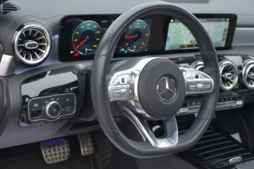 Mercedes CLA C118/X118 Shooting Brake 2.0 200d 150KM 2020 Mercedes-Benz CLA MERCEDES CLA200 150KM AMG LED Virtual Panorama Gwarancja, zdjęcie 23