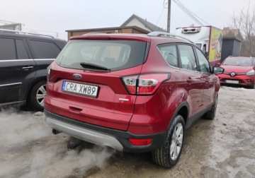 Ford Kuga II SUV Facelifting 1.5 EcoBoost 150KM 2017 Ford Kuga 2017r, 1.5 Benzyna. Uszkodzony prawy przod. Jezdzi. 1.5 Benzyna, zdjęcie 3
