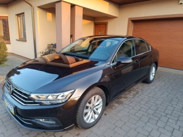 Volkswagen Passat B8 Limousine Facelifting 2.0 TDI SCR 150KM 2020 Volkswagen Passat B8 2.0 TDI DSG 88 tyś km Salon lakier otyginał rok 2020