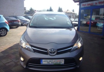 Toyota Verso Minivan Facelifting 1.6 D-4D 112KM 2014 Toyota Verso Toyota Verso VERSO 1.6 Diesel 111KM, zdjęcie 2