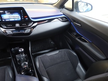 Toyota C-HR I Crossover 1.2L Turbo 116KM 2017 Toyota C-HR 1.2 Turbo, Salon Polska, zdjęcie 7