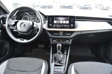 Skoda Kamiq Crossover 1.0 TSI 110KM 2024 Skoda Kamiq SalonPL 110 KM Style DSG Pakiet Comfort LED Race Blue 17 Deal, zdjęcie 9