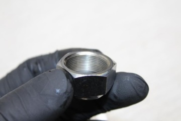 YAMAHA XVS650 DRAG STAR ГАЙКИ ПОДШИПНИКОВ НИЖНЕЙ ПОЛКИ