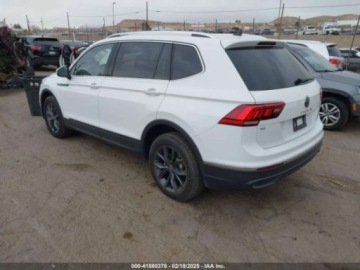 Volkswagen Tiguan III 2024 Volkswagen Tiguan Wolfsburg Edition, 2024r., 4x4, 2.0L 2.0 Benzyna 184KM, zdjęcie 3