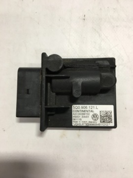 КОНТРОЛЛЕР ТОПЛИВНОГО НАСОСА GOLF VII SPORTSVAN 12-