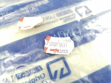 PLAST KRYT KUFRU PRAVÁ FIAT BRAVA 95-98 ASO