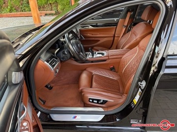 BMW Seria 7 G11-G12 Sedan Facelifting 4.4 750i 530KM 2021 BMW Seria 7 750 LI Xdrive Auto Punkt 4.4 Benzyna 530KM, zdjęcie 5
