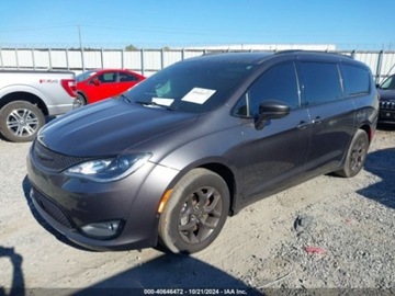 Chrysler Pacifica II 2020 Chrysler Pacifica Touring FWD 3.6 Benzyna 287KM, zdjęcie 2