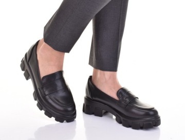 ЭЛЕГАНТНАЯ ЖЕНСКАЯ ОБУВЬ МОКАСИНЫ ИЗ ЭКОКОЖИ МОДНЫЕ МОКАСИНЫ