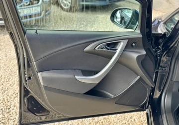 Opel Astra J GTC 1.4 Turbo ECOTEC 120KM 2014 Opel Astra 1.4 Turbo Cosmo 1.4 Benzyna 120KM, zdjęcie 13