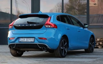 Volvo V40 II Cross Country 2.0 T3 DRIVE-E 152KM 2016 Volvo V40 Volvo V40 T3 RDesign 2.0 Benzyna 152KM, zdjęcie 35