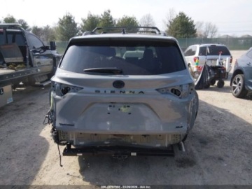 Toyota Sienna III 2025 Toyota Sienna Woodland Edition 2025 2.5 Hybryda 245KM, zdjęcie 4