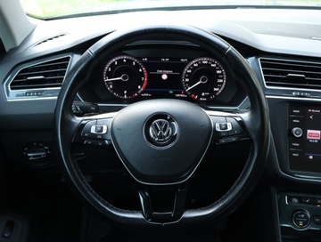 Volkswagen Tiguan II SUV 2.0 TSI 180KM 2018 VW Tiguan 2.0 TSI, Salon Polska, 4X4, DSG, Navi, zdjęcie 21