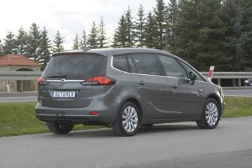 Opel Zafira C Tourer Facelifting 1.4 Turbo 120KM 2017 Opel Zafira 1.4Turbo doinwestowany 7osobowy kamera, zdjęcie 9