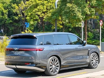  Denza N9 Denza N9 Flagship 2.0 Hybryda 925KM, zdjęcie 4