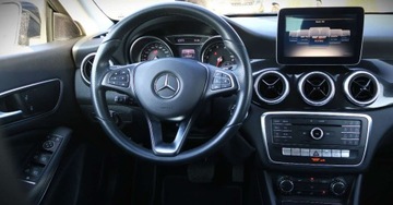 Mercedes CLA C117 Coupe Facelifting 1.6 180 122KM 2017 Mercedes-Benz CLA (Nr.107) 1.6 122 KM Automat Klima Parktrnik Tempomat Gwa, zdjęcie 10