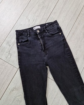 Zara spodnie jeansowe dżinsowe jeansy dżinsy czarne skinny rurki 34 XS