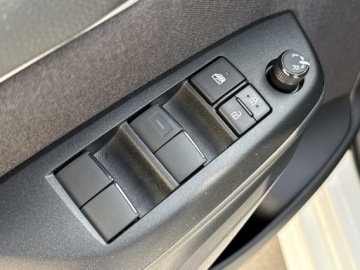 Toyota Yaris IV Hatchback 1.5 Hybrid Dynamic Force 116KM 2024 Toyota Yaris Hybrid 1.5 Style IV (2020-) Hybrid 1., zdjęcie 16