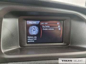 Volvo V40 II Hatchback Facelifting 1.5 T3 152KM 2019 Volvo V40 PL salon Momentum T3 152KM Aut Klima Hak, zdjęcie 20