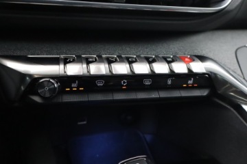 Peugeot 3008 II Crossover Facelifting  1.2 PureTech 130KM 2021 Peugeot 3008 1.2 PureTech, Salon Polska, zdjęcie 18