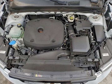 Volvo XC40 2021 Volvo XC 40 T5 R-Design 2021 2.0L 2.0 Benzyna 248KM, zdjęcie 6