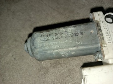 991324102 MOTOREK OKNO PRAVÝ ZADNÍ VECTRA C KOMBI