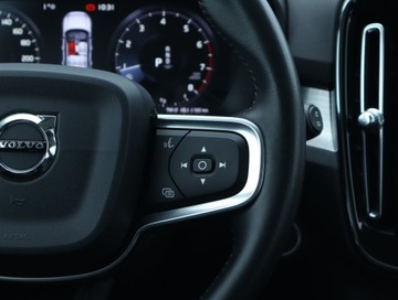 Volvo XC40 Crossover 2.0 T4 190KM 2019 Volvo XC40 T4, Salon Polska, Serwis ASO, 4X4, zdjęcie 20