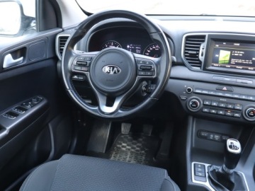 Kia Sportage III SUV Facelifting 1.7 CRDi 115KM 2016 Kia Sportage 1.7 CRDi, Navi, Klima, Klimatronic, zdjęcie 6